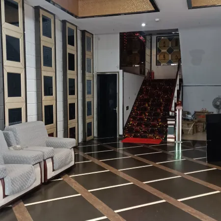 Chaoge Hotel