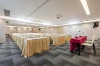 Lavande Hotel (Anqing Taihu Wenboyuan) - parking
