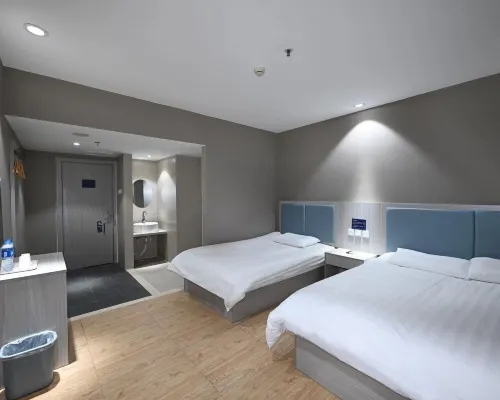Homeinn Pebble Hotel (Beijing Fuwai Hospital Fuchengmen Subway Station) Hotels near شى - تشنغ