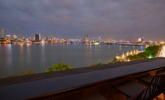 The Garden Capsule Hotel