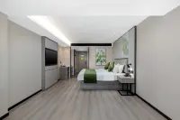 GreenTree Inn Express Hotel (Aksu Century Plaza) - พร้อมWifi
