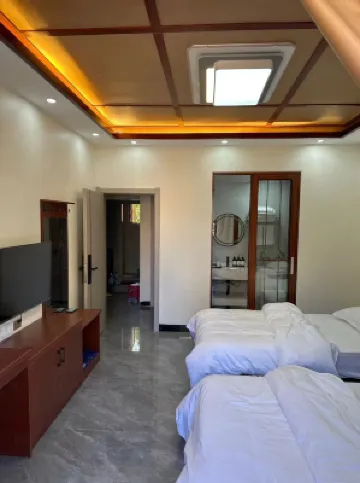 Fuxian Lake No.8 Inn (Guanglong Town)