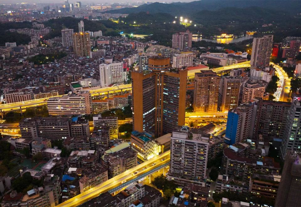 4. 광저우 진잉 호..