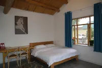 Zhaosu Huashijian B&B Restaurant Hotels in Zhaosu