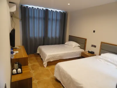 Lixin Yixin Hotel Hotels near Longting Park