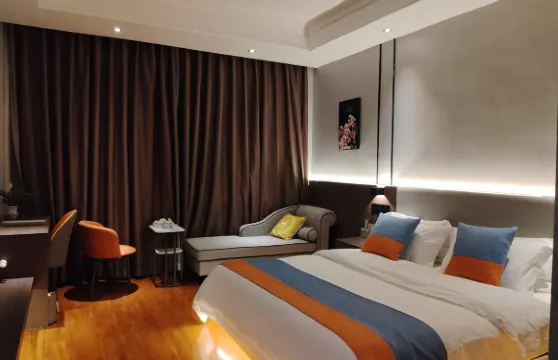 芒康銀禾格薩爾大酒店