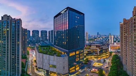 Courtyard by Marriott Suzhou Mudu Отели рядом с достопримечательностью «Global Institute of Software Technology»