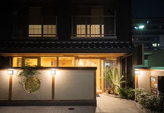 Family Room Apartment Hotel Overview