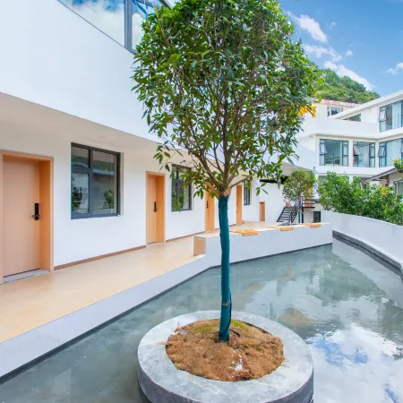 Kangding Zhuyu Bieyuan Homestay