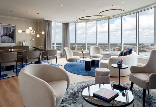 로테르담 호텔 전경