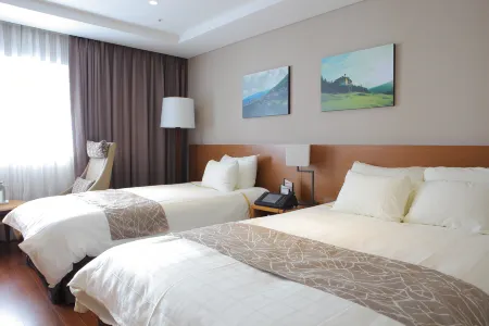 Mona Yongpyong Отели рядом с достопримечательностью «MonaYongPyong - Ski Resort»