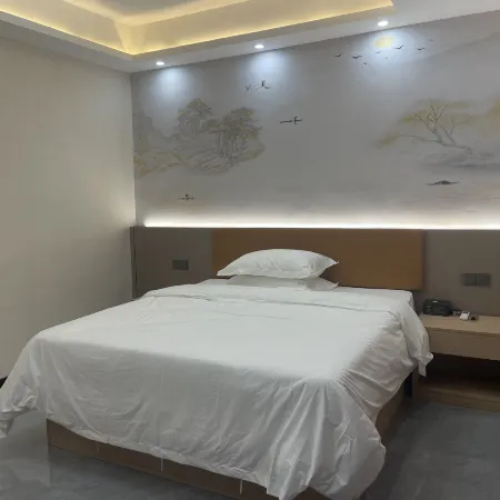 Wanzai Mengying Light Luxury Hotel (Industrial Park)