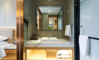 Nalati Vansen Resort