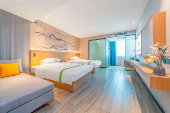 GreenTree Hotel (Yulin Yuntiangong Shizijie) โรงแรมใน