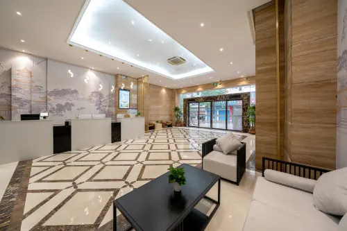 GeLi Hotel (Cenxi People's Hospital Bus Terminal) Hotels in Cenxi