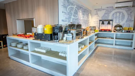 Precede Hotel (Jiangxi University of Science and Technology) Отели рядом с достопримечательностью «Jiangxi University of Science and Technology (Wuhu Campus)»