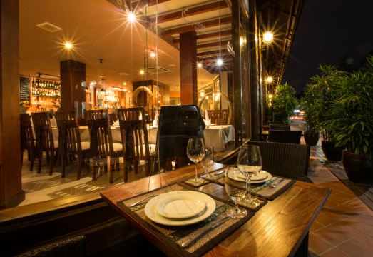 1. 살라나 부티크 ..