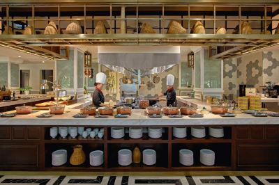 レストラン ホテル ロイヤル ホイアン Mギャラリーの写真