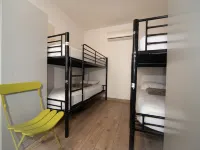 بيت الشباب إنجوي Hotels near الحي الرابع عشر - مونتبارناس - بورت دورليانز