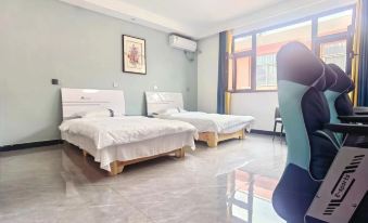 Runze E-Sports Hotel (Yuncheng Central Bus Station)