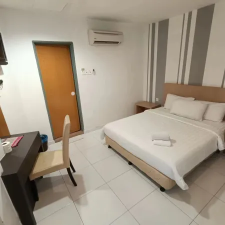 SR Inn