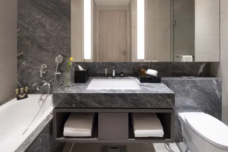 PARKROYAL Serviced Suites Jakarta Отели рядом с достопримечательностью «Централна джамия на Мънтенг»