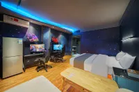 Yueta X E-sports Hotel (Overseas Chinese Middle School)