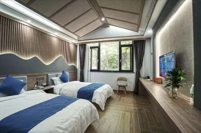 Sanqingshan Meditation Chenyin B&B (Eastern Jinsha Cableway Branch) Hotel dekat Fujian Non-Staple Food Wholesale Firm