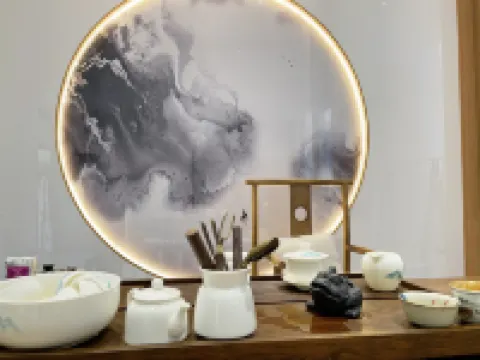 Dali Luwan Sea View Hotel