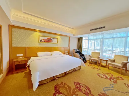 Vienna Hotel (Quanzhou High-speed Railway Bus Station) Отели рядом со станцией Quanzhou South Railway Station