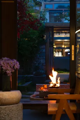 Grand Joli Grand Hotel · Jushi | Thousand and One Forest · Vacation Castle 헤이룽탄/흑룡담 호텔