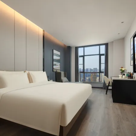 Atour Hotel Fuyang Yingzhou Wanda Plaza