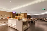 Ace Platinum Moon Hotel (Hanzhong East Street Guhantai Branch)