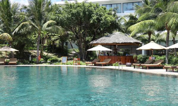 Cam Ranh Riviera Beach Resort & Spa