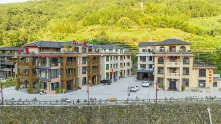 Banshan Yueshe (Nanjing Tulou Branch) Отели рядом с достопримечательностью «Fujian (Nanjing) Tulou Scenic Area»