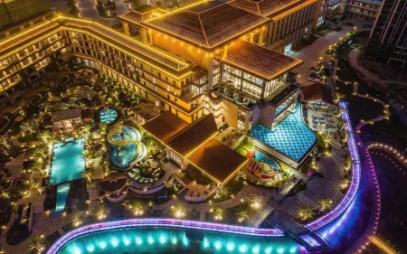 Regal Palace DeRUCCI Resort