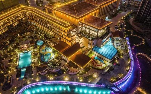 Regal Palace DeRUCCI Resort