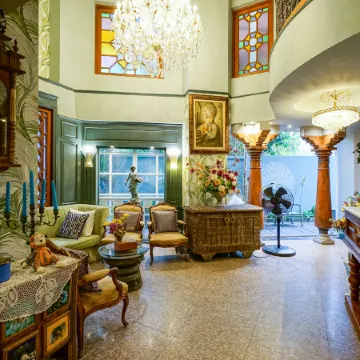 At Pingnakorn Nimman Hotel Отели рядом с достопримечательностью «Nimmanhaemin Road»