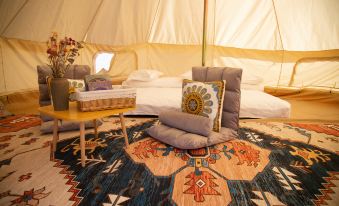 Dunhuang Moguest Desert Camping Reception Center