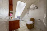 Weihai Bay Four Seasons Castle Hotels near Shandong University of Arts Weihai Branch