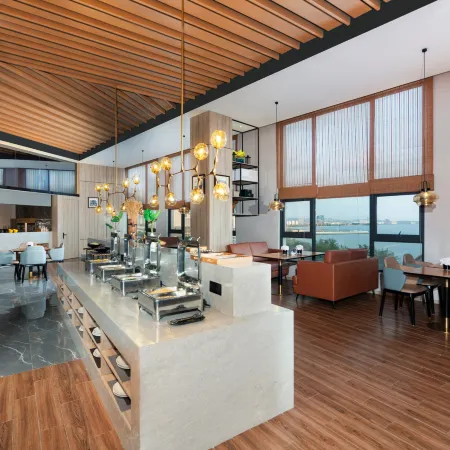 Morning hotel koh rong Отели рядом с достопримечательностью «Храм Ват Леу»