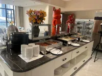 Fengyun Pavilion Hotel (Ruiding City Shopping Center Xinying New City)