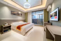 Manyun Juzhuju (Liupanshui High-speed Railway Station)