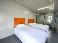 Qiahai Camp - موقف سيارات