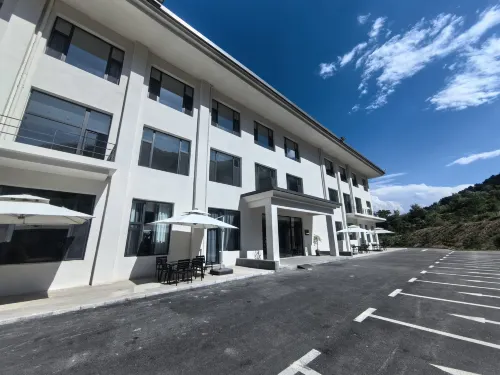 LUQUAN MOUNTAIN HOSTEL Hotels in Shouyang County