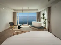 Yujiaren Seaview Resort Hotel (Erhai Shuanglang Branch) Hotels near Shuanglang