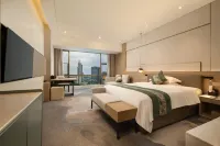 Guomao Hotel - parking