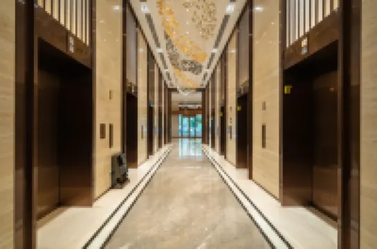 潮無止競電競公寓(東方之門店)