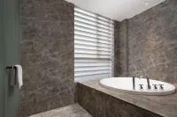 Tianhai International Hotel (Changsha Gaoxin District Meixi Lake park) Hotels near Mozhuang Museum