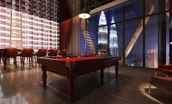 Scarletz KLCC @ Apartments By Gravity 【6mins Kuala Lumpur Tower(KL Tower) + Rooftop Infnity pool】